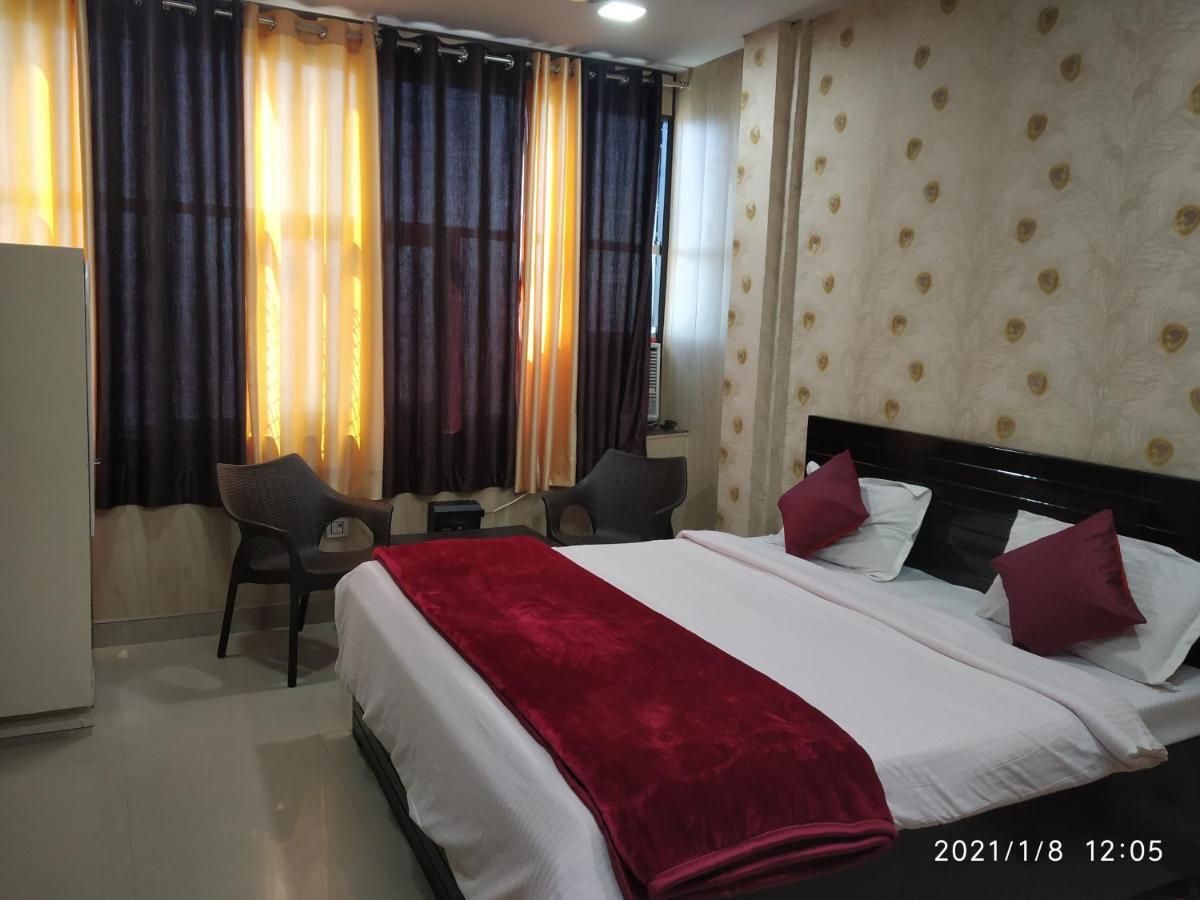 Hotel Aarti Darshan Haridwār Exteriör bild